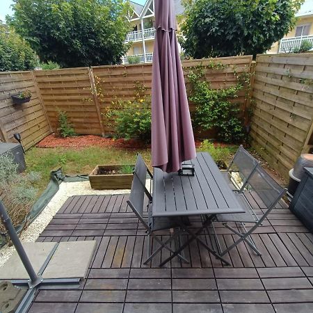 Appartement T2 En Residence Securisee Oloron-Sainte-Marie Exteriér fotografie