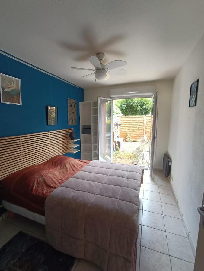 Appartement T2 En Residence Securisee Oloron-Sainte-Marie Exteriér fotografie